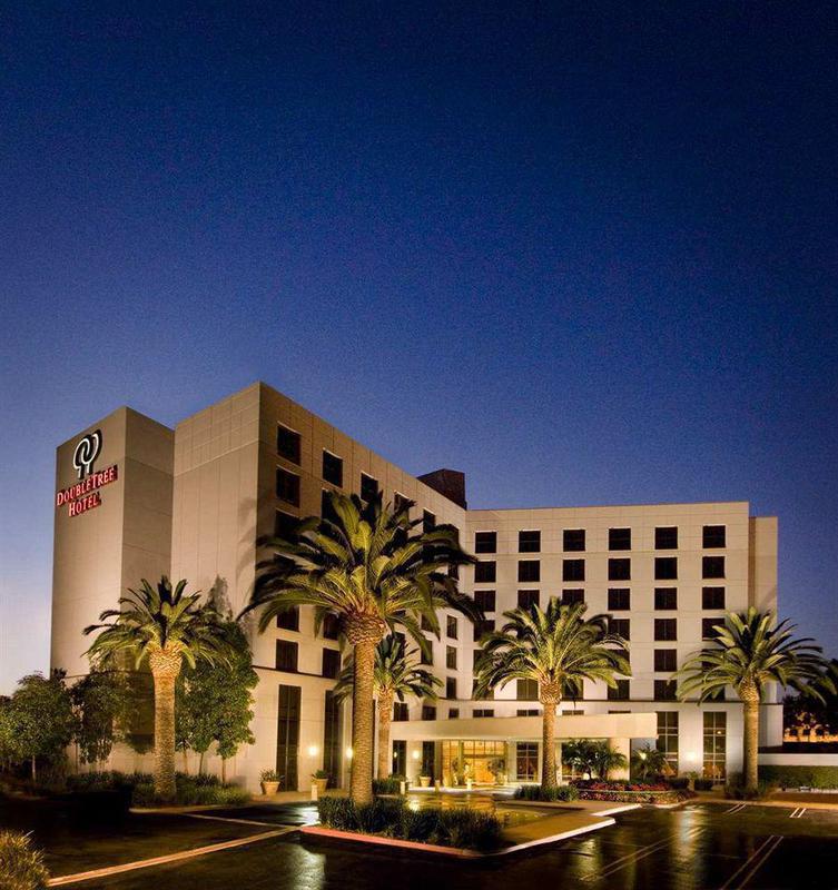 Doubletree By Hilton Irvine Spectrum Bagian luar foto