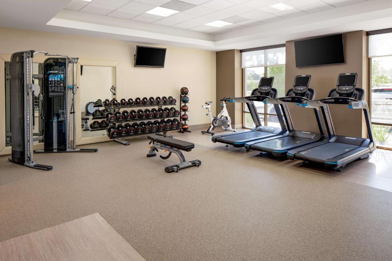 Doubletree By Hilton Irvine Spectrum Bagian luar foto