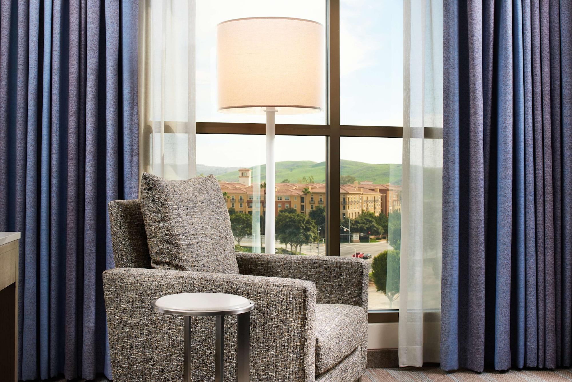 Doubletree By Hilton Irvine Spectrum Bagian luar foto