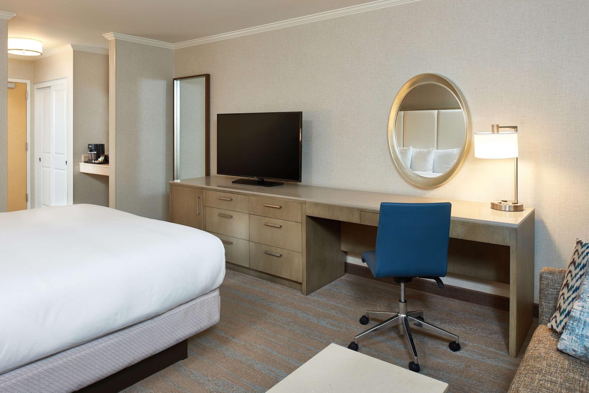 Doubletree By Hilton Irvine Spectrum Bagian luar foto