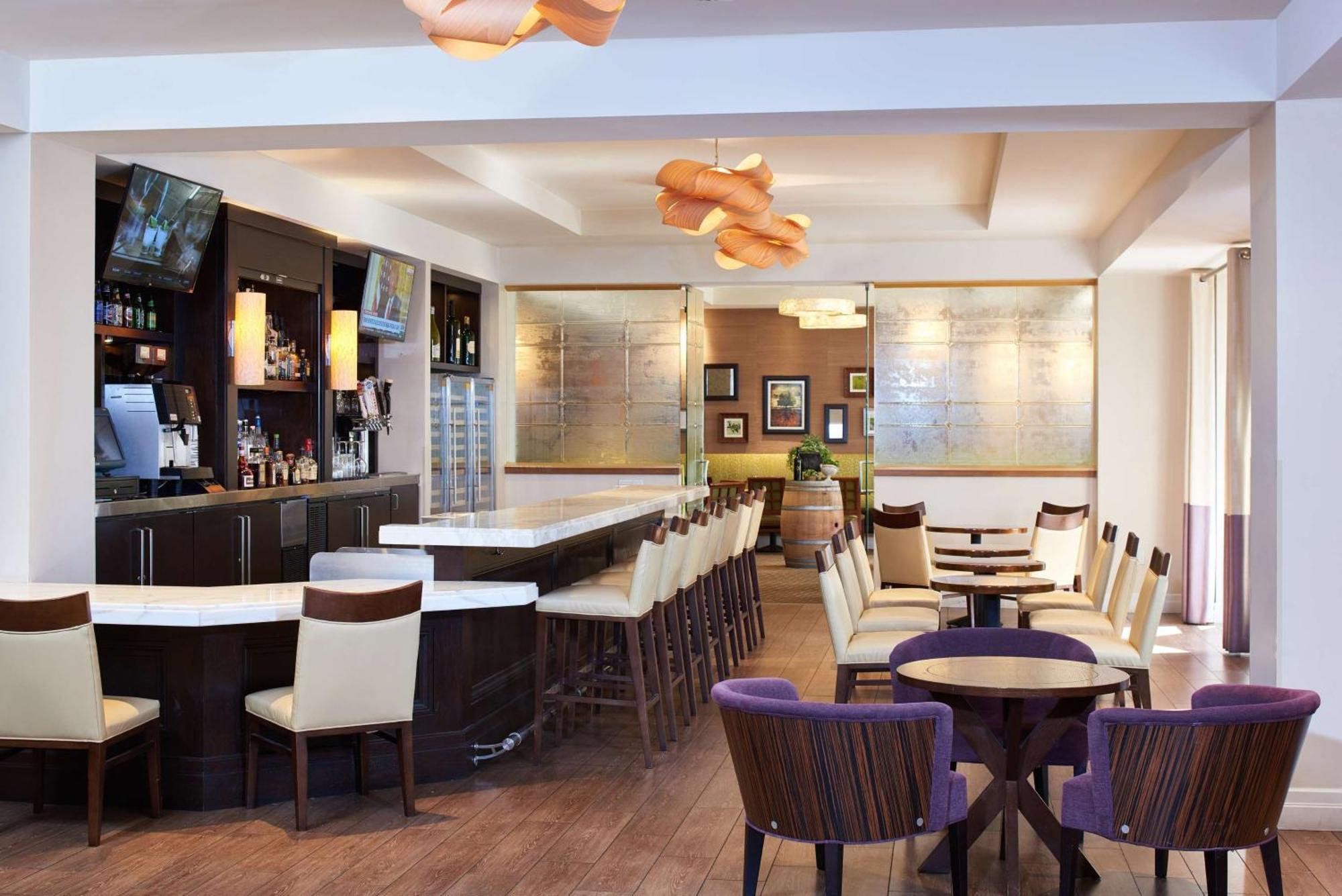 Doubletree By Hilton Irvine Spectrum Bagian luar foto