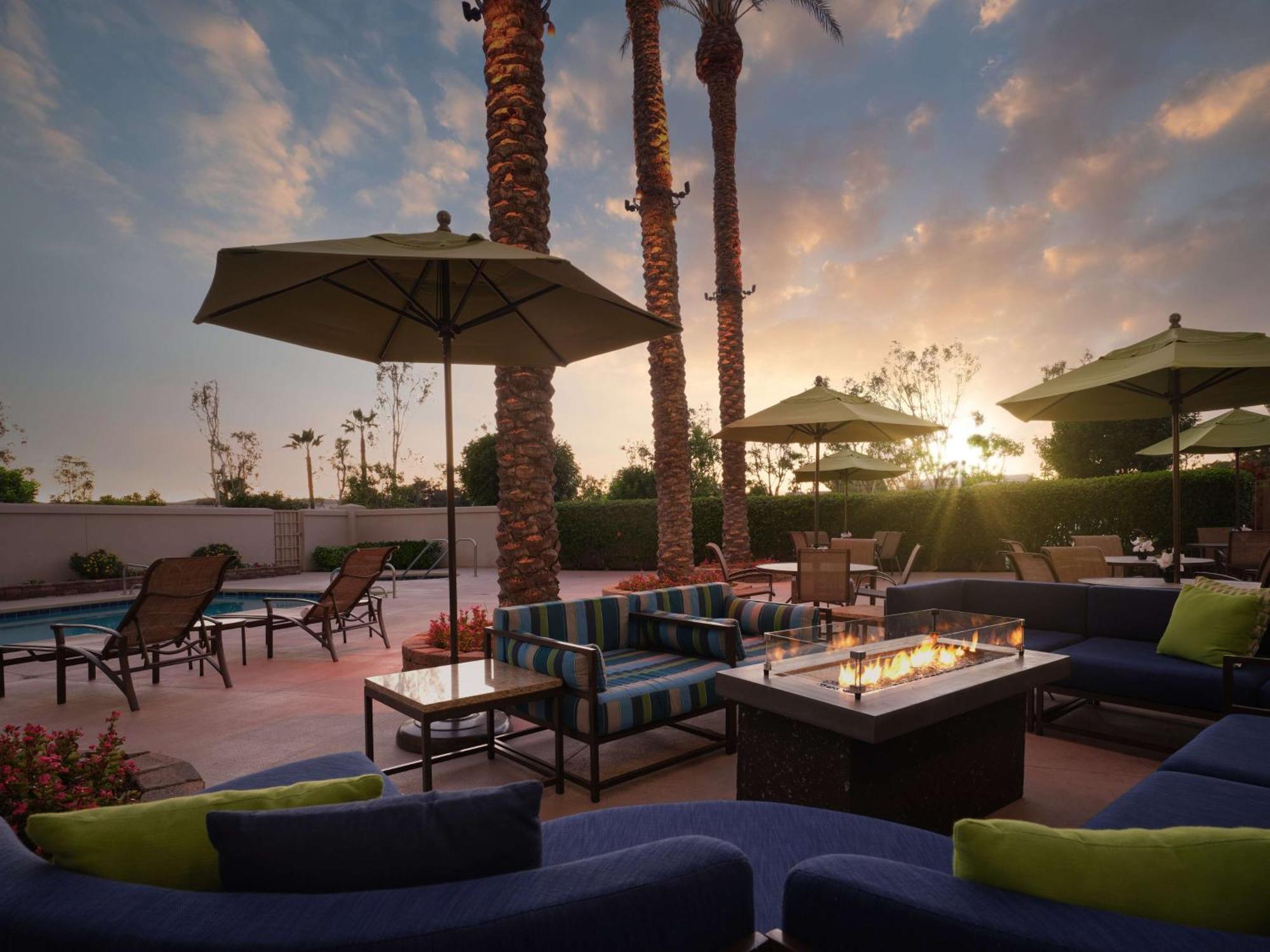 Doubletree By Hilton Irvine Spectrum Bagian luar foto