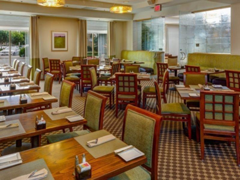 Doubletree By Hilton Irvine Spectrum Bagian luar foto